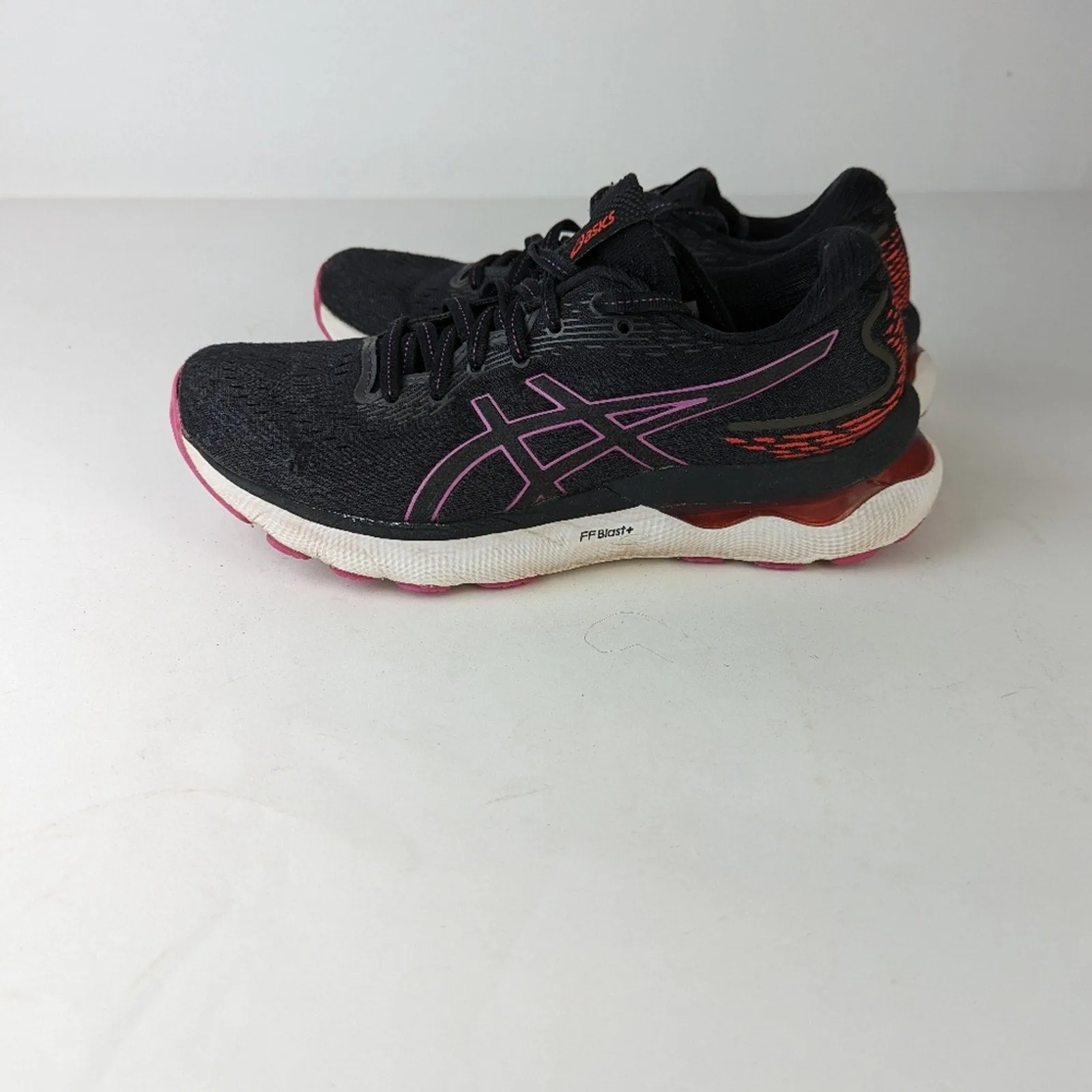Asics Gel Nimbus -24