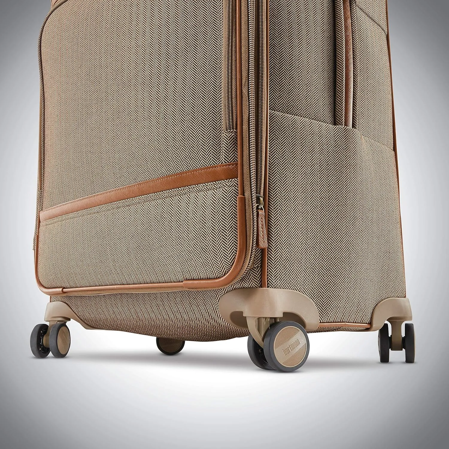 Hartmann Herringbone Deluxe Extended Journey Expandable Spinner, Terracotta, Checked-Large