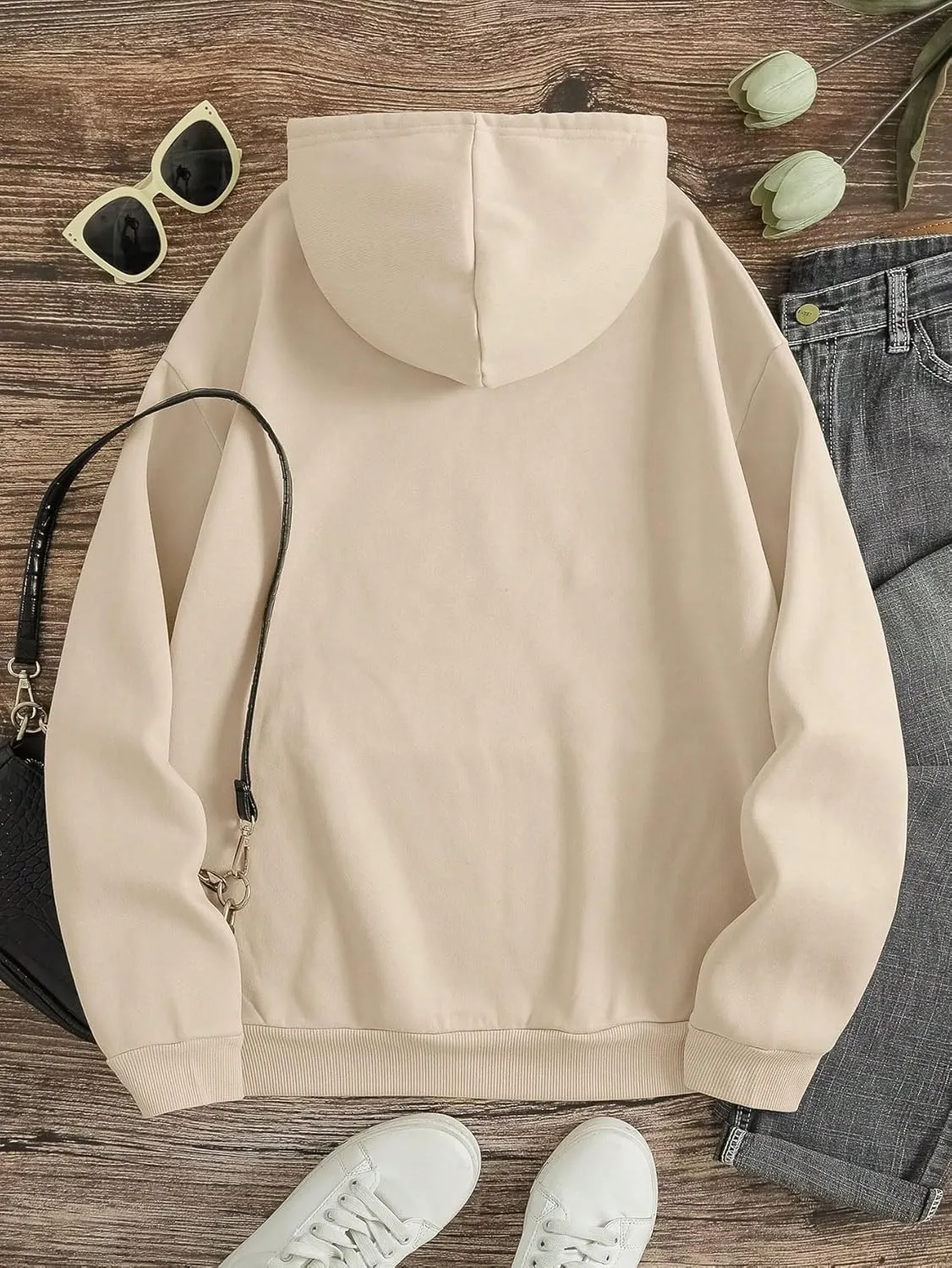 WDIRARA Women's Oversized Letter Graphic Print Hoodie Trendy Fleece Drawstring Hoodies Pullover Top